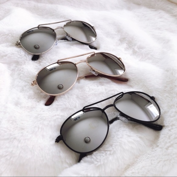 Stylens Other - Hunter Mirrored Aviator Sunglasses